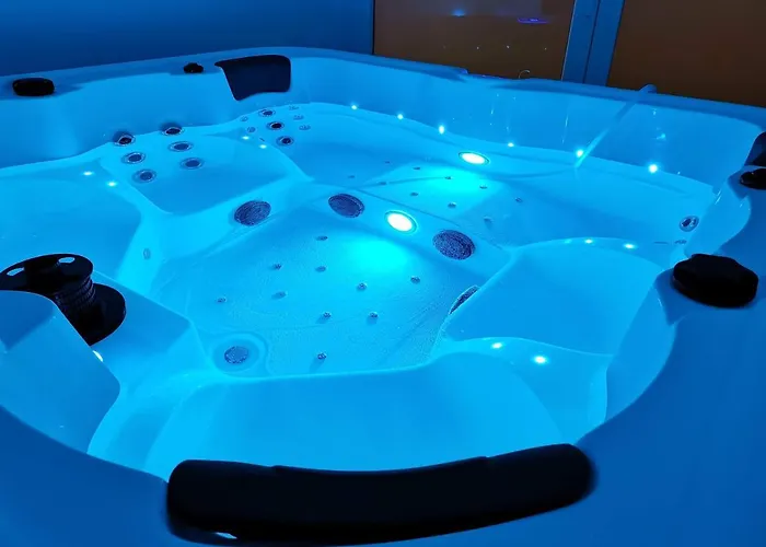 Zythogite 8 Personnes Avec Jardin, Bbq Tintigny